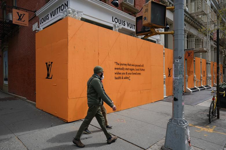 Ca nhiem COVID-19 van tang, bao gio My mo cua lai nen kinh te?-Hinh-10