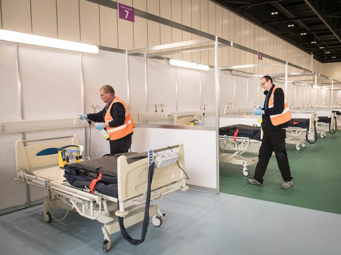 Dot nhap benh vien da chien chong COVID-19 lon nhat nuoc Anh-Hinh-14