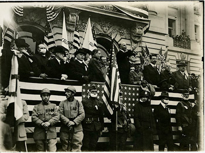 Giới chức San Francisco cũng cho rằng người dân cần phải đeo khẩu trang để phòng ngừa lây nhiễm. Thành phố bắt đầu yêu cầu người dâu đeo khẩu trang trở lại vào ngày 17/1/1919. Nhiều người đã phải nộp phạt hoặc bắt giữ vì vi phạm.