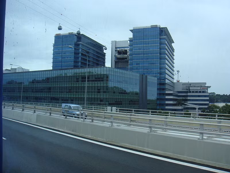 Su that bat ngo ve quoc gia dang la “tam dich” COVID-19 o DNA-Hinh-11