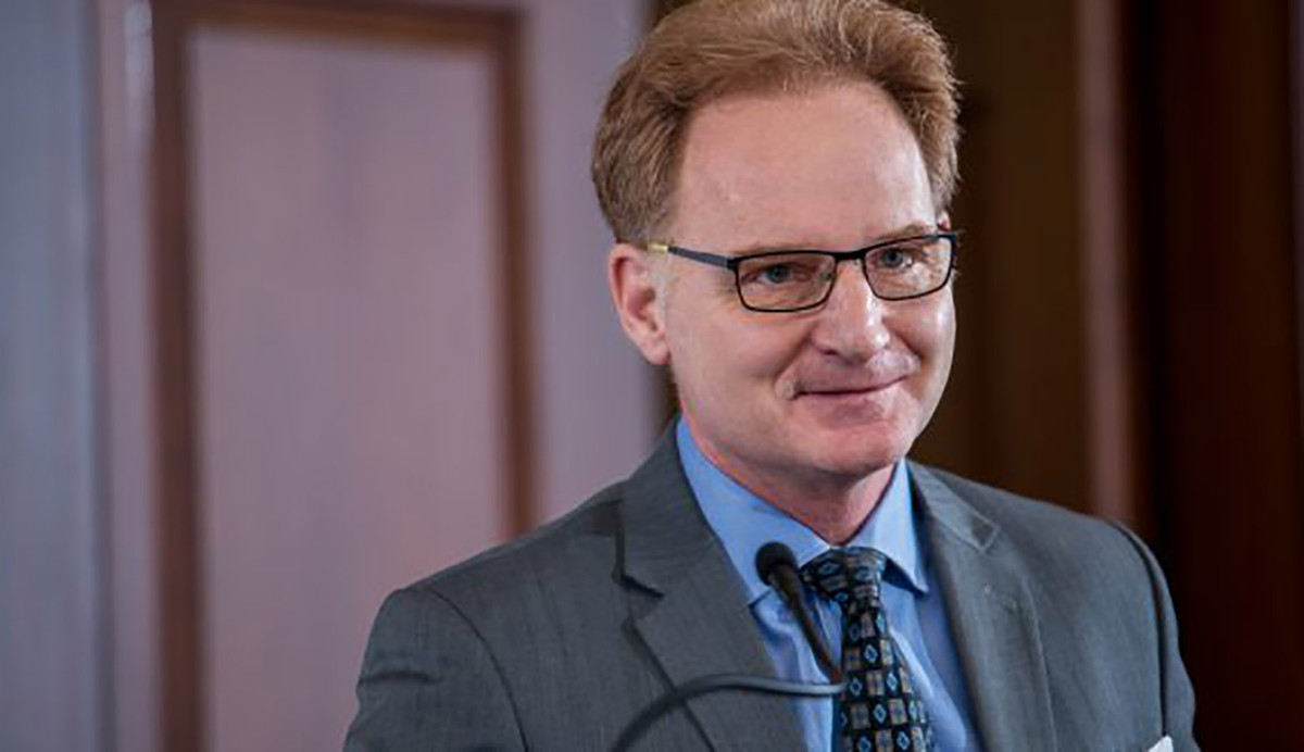 Theo Bộ trưởng Quốc phòng Mỹ Mark Esper, người kế nhiệm ông Modly là Chuẩn đô đốc đã về hưu, James McPherson. Ảnh: Alternet.