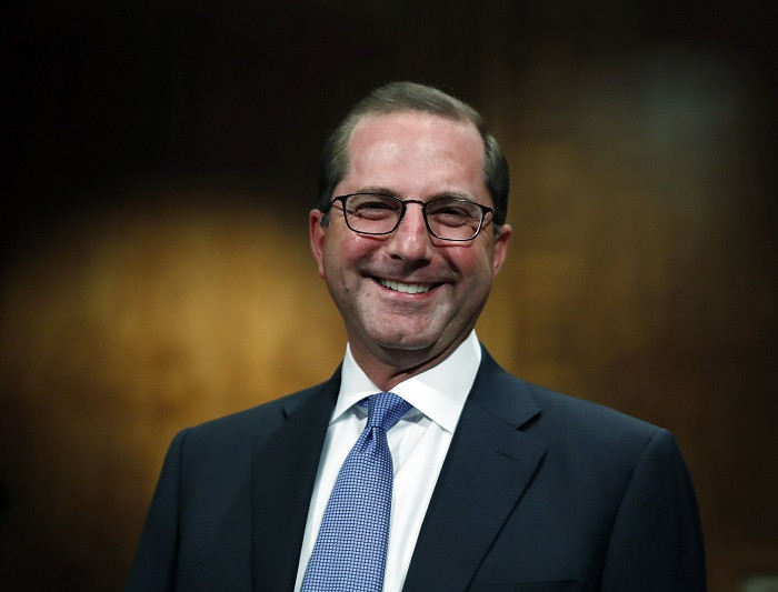 Bộ trưởng Alex Azar sinh ngày 17/6/1967 tại Johnstown, Pennsylvania, Mỹ. Ảnh: AP.