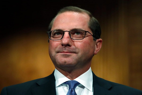 Trang Politico đưa ra danh sách những cái tên có thể thay thế ông Azar. Một số ứng viên tiềm năng là bà Deborah Birx, nhà điều phối chương trình phòng chống COVID-19 của Nhà Trắng; bà Seema Verma, người đứng đầu Trung tâm dịch vụ Medicare và Medicaid về trợ cấp và bảo hiểm y tế cho dân Mỹ; ông Eric Hargan, Thứ trưởng Bộ Y tế và Dịch vụ Nhân sinh Mỹ. Ảnh: AP.