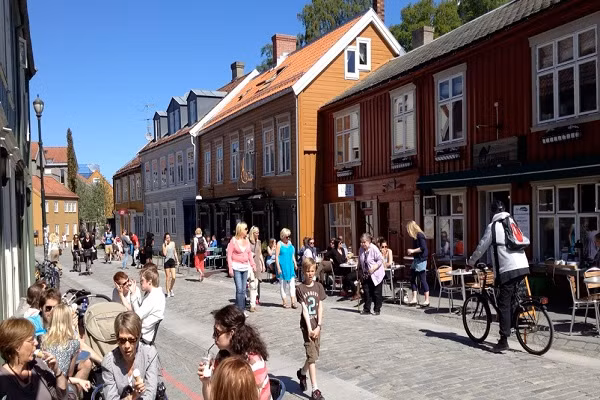 Su that bat ngo ve dat nuoc tuyen bo kiem soat thanh cong dich COVID-19-Hinh-7