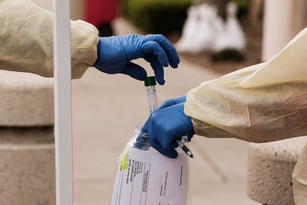 Phong thi nghiem CDC My mac loi chan dong