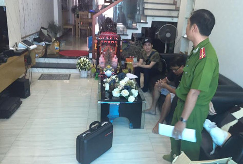 Anh em ca si Quang Ha bi ban lua mat nha gan 4 ty?