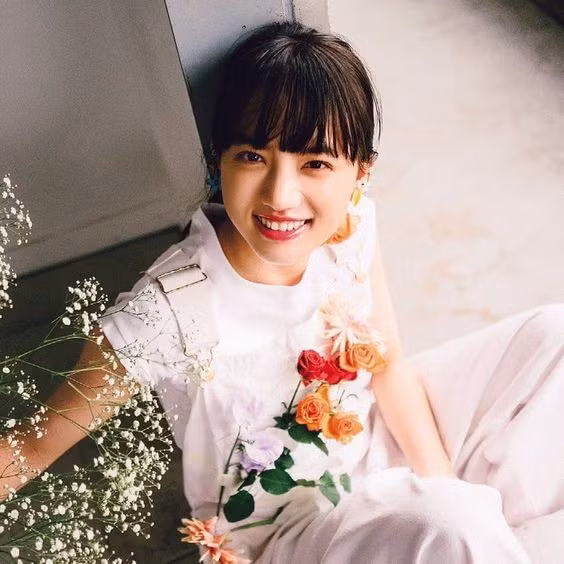 Hiện tại, họ đang ở trong trạng thái vô cùng tích cực, trong tương lai sẽ không gặp quá nhiều khó khăn, nếu có cũng sẽ nhận được nhiều sự chỉ dẫn hay giúp đỡ từ người khác. 