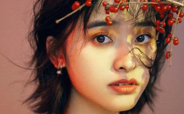 Tháng 4 Âm lịch. Những người sinh vào tháng 4 Âm lịch là người giỏi nắm bắt thời có, có thể kiểm soát mọi mặt của cuộc sống. Theo thời gian, áp lực trong cuộc sống ngày càng giảm đi, tài vận tiến tới, đến tuổi trung niên thuận lợi mọi bề.