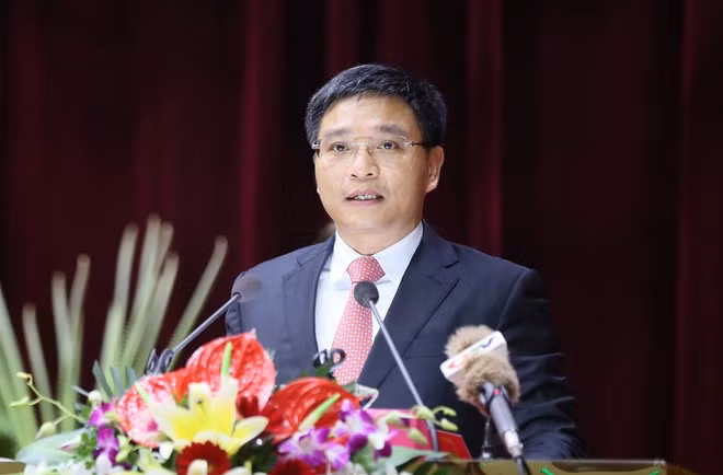 Tháng 7/2018, ông được Bộ Chính trị quyết định luân chuyển và chỉ định tham gia Ban Chấp hành, Ban Thường vụ tỉnh ủy Quảng Ninh, nhiệm kỳ 2015-2020. Sau đó ông được bầu giữ chức Phó chủ tịch UBND tỉnh Quảng Ninh. Ngày 27/6, ông trúng cử chức danh Phó bí thư tỉnh ủy Quảng Ninh, nhiệm kỳ 2015-2020 với 100% phiếu bầu tán thành. Ông Nguyễn Văn Thắng đảm nhiệm chức vụ Chủ tịch UBND tỉnh Quảng Ninh nhiệm kỳ 2016-2021 từ tháng 7/2019.