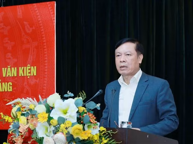 Tap huan tuyen truyen noi dung du thao van kien Dai hoi XIII cua Dang