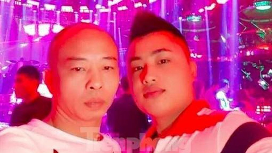 Ngày 11/7/2019, Tiến "trắng" và đồng bọn bị Viện Kiểm sát nhân dân huyện Đông Hưng truy tố tội "Cố ý gây thương tích".