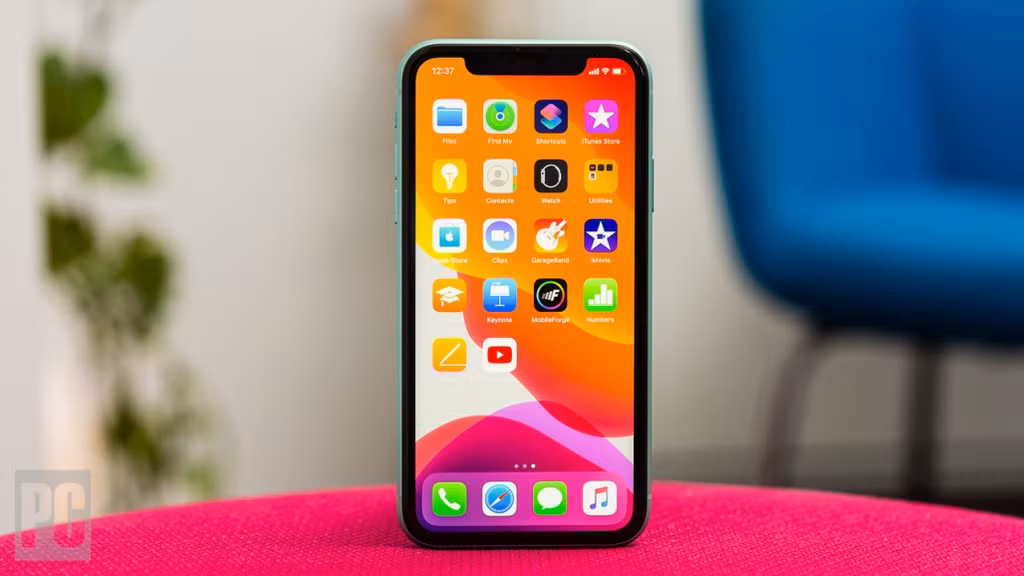 Google Pixel 5 khien iPhone 11 tro nen loi thoi va dat do-Hinh-3