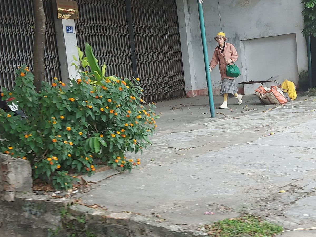 “Hot girl quỵt tiền” Bella: Tâm thần sao cứ để “chạy hoang” ngoài xã hội? “Hot girl quyt tien” Bella: Tam than sao cu de “chay hoang” ngoai xa hoi?