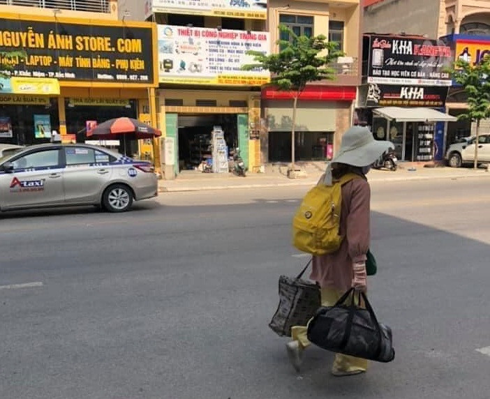 Dư luận đặt câu hỏi, liệu Bella có tái bệnh khi vẫn đi lang thang.