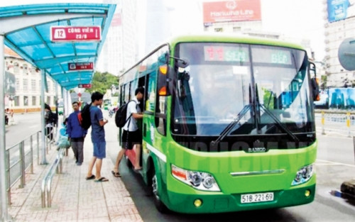Doi ten xe buyt thanh xe khach duong pho: Dan khong can “choi chu“
