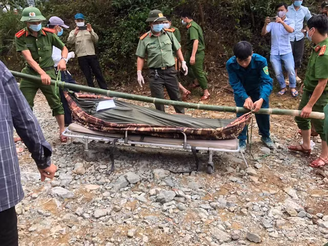 Sat lo thuy dien Rao Trang: Cuu duoc 19 nguoi ra vung an toan