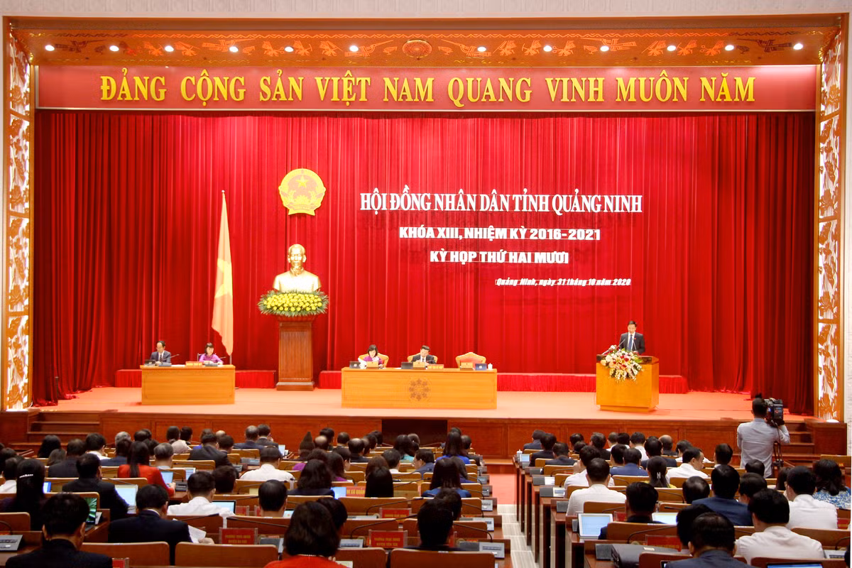 Ong Nguyen Tuong Van duoc bau lam Chu tich UBND tinh Quang Ninh