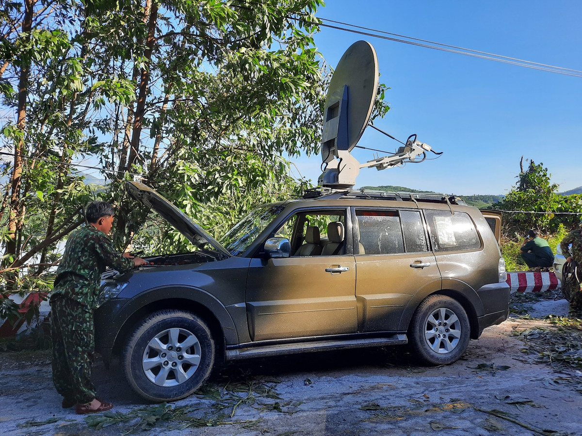 Thông tin về vụ sạt lở đất rất nghiêm trọng trên địa bàn huyện Nam Trà My, Phó Thủ tướng cho biết sự cố xảy ra tại hai thôn là thôn 1 xã Trà Leng và thôn 1 xã Trà Vân.