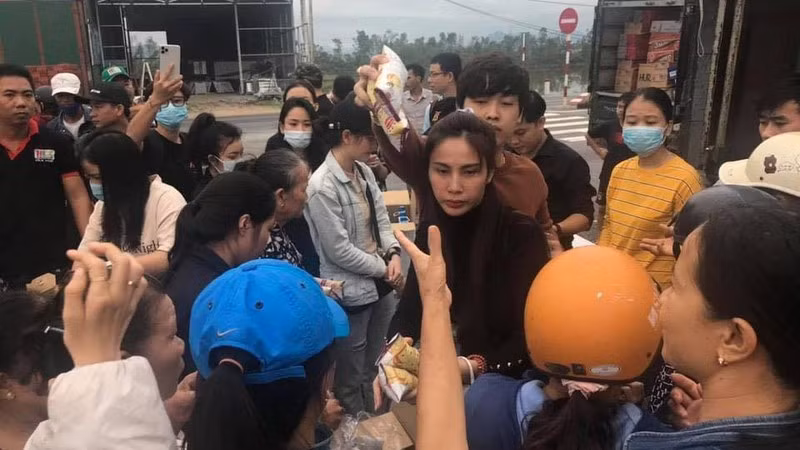 Tinh tot nguoi Viet: Dieu trong thay tu hanh dong “nuc tinh nguoi“