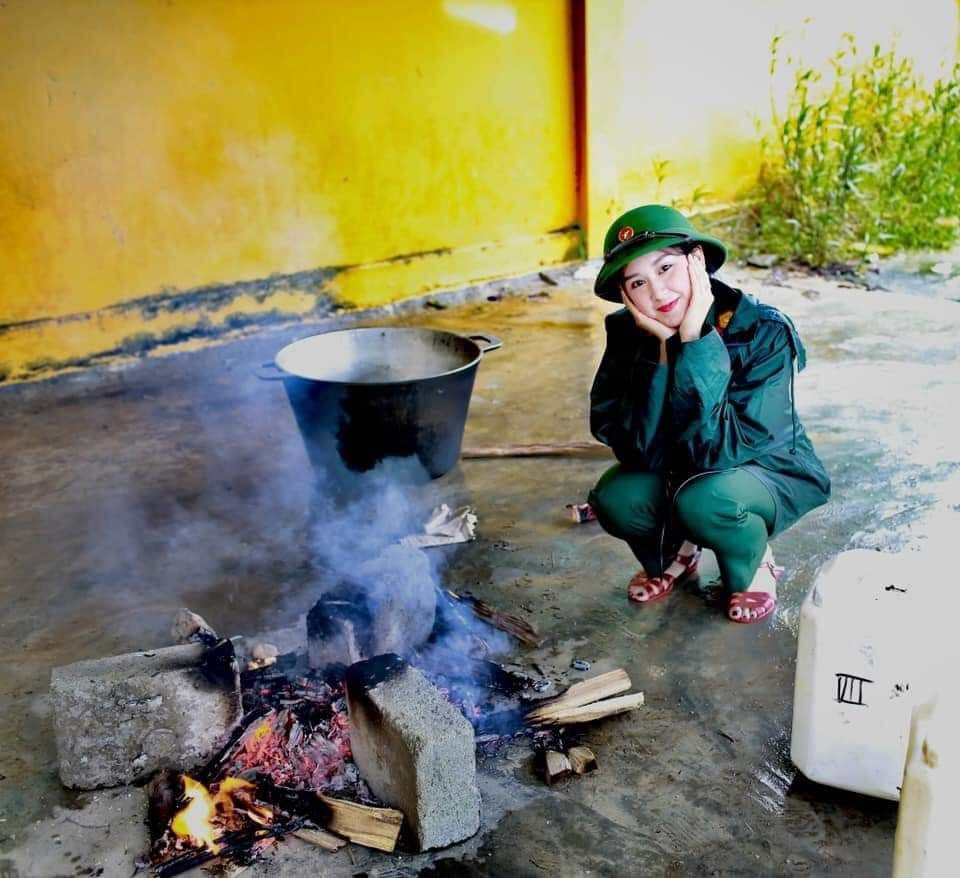 Tinh thần tác nghiệp của nữ phóng viên Phan Thanh Hà cũng như nhóm phóng viên báo Quân đội nhân dân tác nghiệp tại hiện trường các vụ sạt lở và công tác cứu hộ tại một số tỉnh miền Trung bị ngập lụt cho thấy họ luôn giữ vững tinh thần nhà báo chiến sĩ, tâm thế người lính “Bộ đội Cụ Hồ” trong quá trình tác nghiệp, luôn nêu cao tinh thần, trách nhiệm, phương pháp tác nghiệp, hiệu quả xã hội các tác phẩm báo chí, hoàn thành tốt và xuất sắc nhiệm vụ được giao trong chuyến công tác nhiều gian nan và nước mắt này.