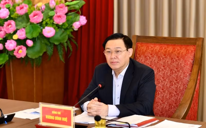 “Khung hoang” bai rac Nam Son: Ha Noi doi dien o nhiem co nao?-Hinh-2