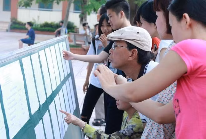 7 khoan tien Ban dai dien cha me hoc sinh khong duoc phep thu