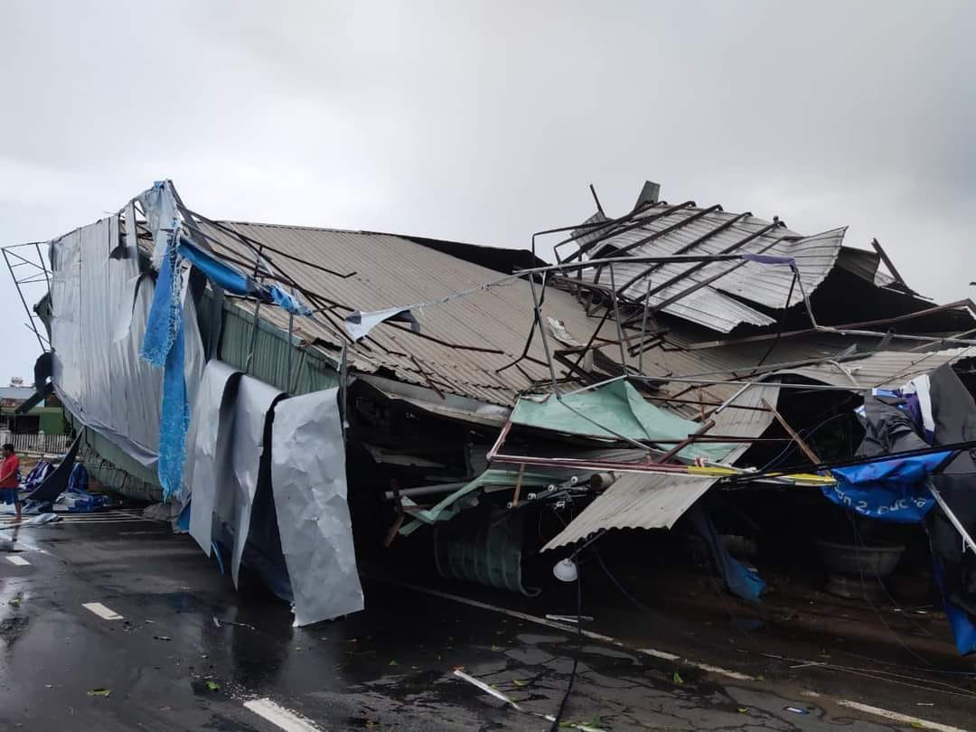 May bay san sang tim kiem 2 tau ca gap nan vi bao so 9-Hinh-2