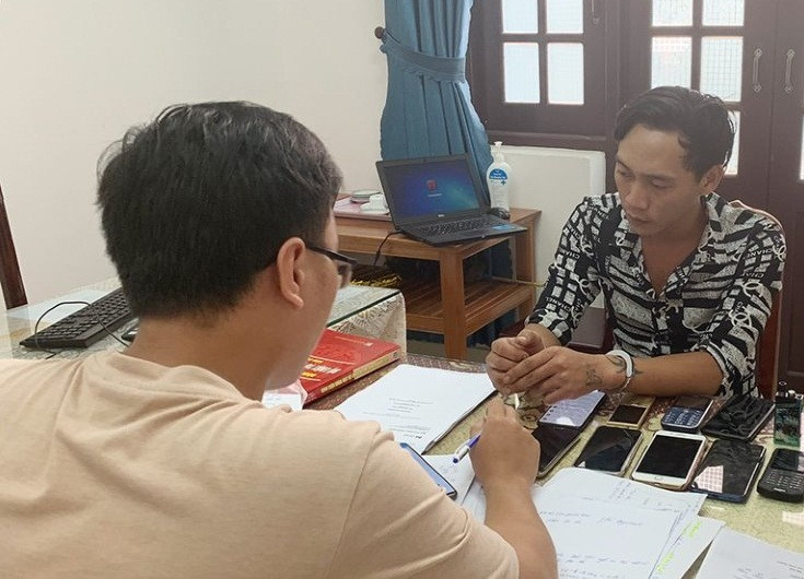 Bat khan cap doi tuong chiem doat tien gia dinh nan nhan Rao Trang 3