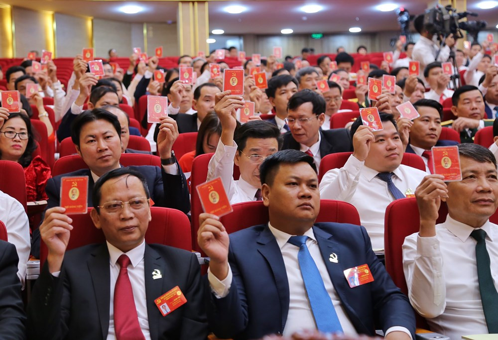 Kết quả bầu Uỷ ban Kiểm tra Thành uỷ khoá XVI gồm 9 người. Ông Nguyễn Đình Chuyến, Ủy viên Ban Thường vụ Thành ủy, Phó Chủ tịch UBND thành phố giữ chức vụ Chủ nhiệm Uỷ ban Kiểm tra Thành uỷ khoá XVI.