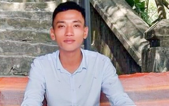  9. Thanh niên sát hại cô gái rồi giấu xác trong nhà hoang. Ngày 10/10, Công an tỉnh Quảng Nam cho biết, cơ quan CSĐT đang tiến hành di lý nghi phạm Phan Thanh Tâm, kẻ giết cô gái rồi giấu xác trong căn nhà hoang từ tỉnh Bà Rịa - Vũng Tàu về Quảng Nam để phục vụ công tác điều tra. Trước đó, Phan Thanh Tâm đã đến Công an huyện Long Điền, tỉnh Bà Rịa - Vũng Tàu đầu thú và bước đầu khai nhận sát hại nạn nhân Võ Thị H. (SN 2002, trú xã Tam Thành, huyện Phú Ninh) trong trạng thái bị kích động do ngáo đá.