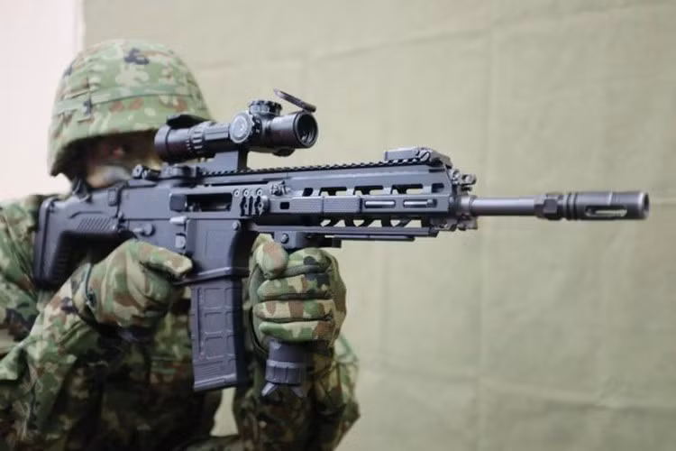 Theo kế hoạch của giới chức quân sự Nhật Bản, lô súng Type-20 đầu tiên với số lượng 3.283 khẩu sẽ được sản xuất và trang bị ngay trong năm nay.