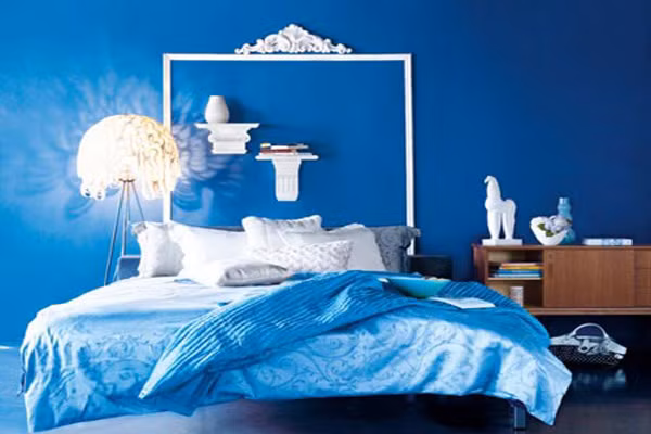 6. Tiếp xúc nhiều màu xanh ban đêm. Có một lý do tạo sao những ông lớn trong nghành thực phẩm như McDonald, Burger King hay Wendy đều có màu đỏ và vàng. Hai màu này đứng top đầu lôi kéo dạ dày của bạn làm việc.