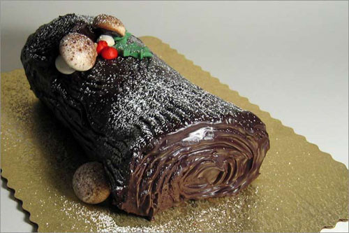 Whisky Dundee (Scotland). Đây là bánh truyền thống của người Scotland. Nó là một loại bánh xốp mềm nhẹ, được phủ viền bởi những trái nho đen, nho khô xun-tan và trái sơ-ri.