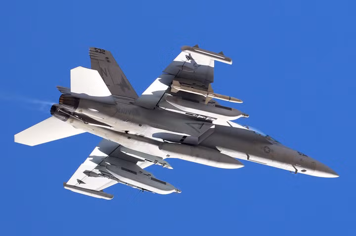 EA-18G Growler sử dụng 2 động cơ GE-F414, lực đẩy đạt 98 kN (khi đốt lần hai). Ảnh: Jetphotos.