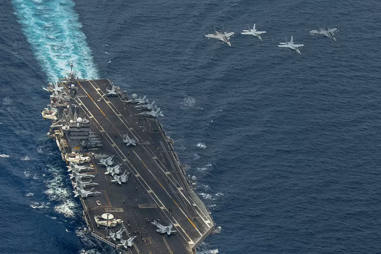 Theo nhận định của nhiều chuyên gia phân tích quân sự, khả năng Mỹ hay Triều Tiên tự phát động chiến tranh là cực kỳ thấp không phải họ không đủ khả năng mà vì hệ quả mà cuộc chiến này có thể gây ra là cực kỳ tàn khốc, khi tất cả các bên đều sẽ thiệt hại nặng nề không chỉ Hàn Quốc và Triều Tiên mà cả các quốc gia trong khu vực. Nguồn ảnh: Sputnik.