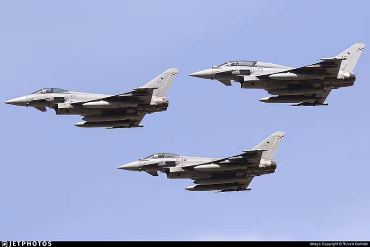 Quay lại trường hợp của Tây Ban Nha, đây là quốc gia có số lần Eurofighter Typhoon lâm nạn nhiều nhất châu Âu kể từ năm 2012 cho đến nay với 4 trong tổng số 9 trường hợp và điều không may là tất cả các phi công Tây Ban Nha đều tử nạn trong các sự cố trên. Nguồn ảnh: JetPhotos.