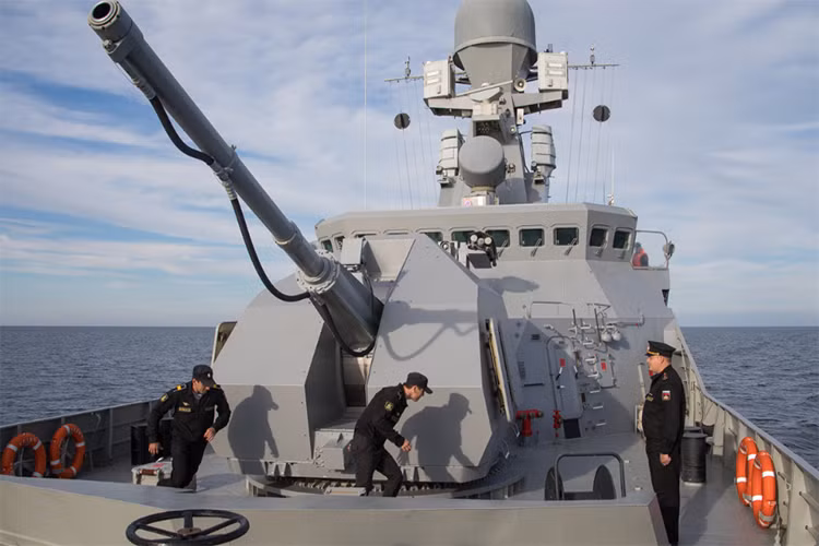Cận cảnh hải pháo tiên tiến 100mm A-190 trên các tàu Buyan và Buyan-M. Nguồn ảnh: Bộ Quốc phòng Nga.