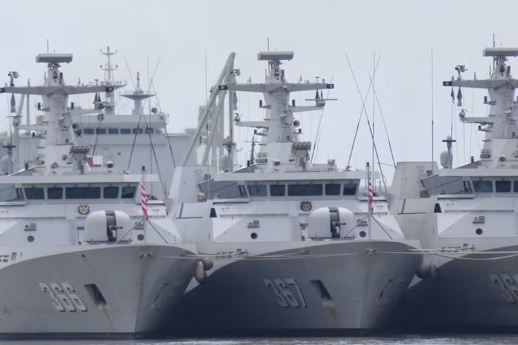 Các tàu hộ vệ tên lửa Sigma của Hải quân Indonesia đến thăm Việt Nam lần này đều thuộc biến thể 9113, đây là biến thể được Tập đoàn đóng tàu Damen, Hà Lan đóng mới cho Indonesia từ năm 2004 với tàu cuối cùng được chuyển giao vào năm 2009. Nguồn ảnh: Fiveprime.