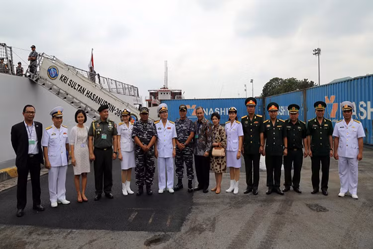 Chuyến thăm của biên đội tàu Hải quân Indonesia là nhằm tăng cường quan hệ hữu nghị giữa hai quân đội nói chung và hải quân hai nước nói riêng, đồng thời góp phần thúc đẩy quan hệ đối tác chiến lược Việt Nam - Indonesia ngày càng đi vào chiều sâu, hiệu quả, thiết thực. Báo Hải quân.