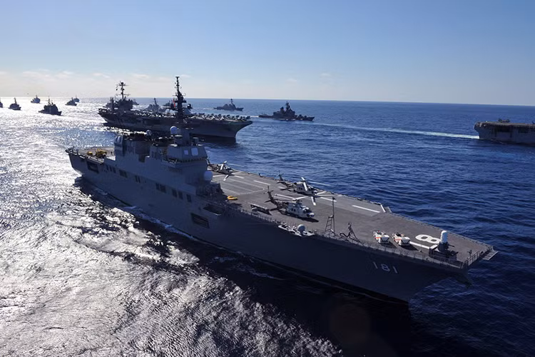 Nếu nghe sơ qua người ta có thể dễ lầm tưởng về quy mô của JMSDF, trên thực tế lực lượng này sở hữu nền tảng sức mạnh không hề thua kém bất cứ cường quốc hải quân nào trên thế giới. Có thể họ không đông đảo bằng cường quốc hải quân số một châu Á hiện nay là Trung Quốc nhưng hạm đội tàu của họ thì hiện đại hơn hẳn. Nguồn ảnh: pixnet.net.