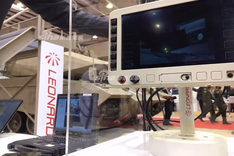 Tập đoàn Leonardo khẳng định rằng họ làm chủ mọi công nghệ trên chiến M60A3 thế hệ mới này, từ hệ thống điện tử cho tới vũ khí, đối tác sẽ không phải băn khoăn nếu muốn được chuyển giao đầy đủ công nghệ vì không phải đàm phán với nhiều nhà cung cấp khác nhau. Họ còn nhấn mạnh rằng gói nâng cấp này không hề tốn kém, ngoài những thay đổi cần thiết thì hầu hết các thành phần cơ bản của xe tăng M60 vẫn được giữ lại nguyên vẹn. Nguồn ảnh: Sina.