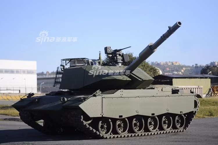 Quân đội Hoa Kỳ hiện đã loại bỏ hoàn toàn dòng xe tăng chiến đấu chủ lực M60 Patton từ sau chiến tranh vùng vịnh để chuyển sang sử dụng các biến thể M1 Abrams, tuy nhiên rất nhiều đồng minh của họ đang muốn mua lại số chiến xa này để tăng cường sức mạnh, chưa kể nhiều quốc gia vẫn đang sử dụng M60 trong biên chế, chính vì vậy mà thị trường nâng cấp dành cho chiếc chiến xa trên được đánh giá cực kỳ tiềm năng, thậm chí không hề thua kém nếu so sánh với nhu cầu tương tự cho dòng T-72 của Nga. Nguồn ảnh: Sina.