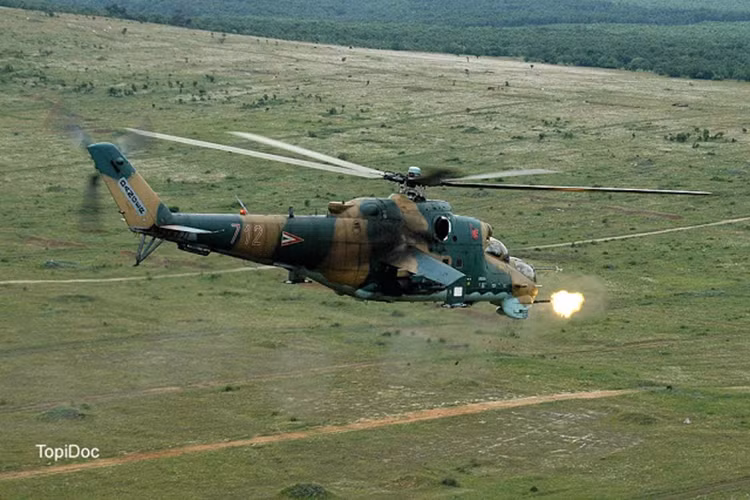 YakB-12.7 có thiết kế 4 nòng khác biệt thay vì 6 như các mẫu Gatling cùng phân loại, nó sử dụng đạn tiêu chuẩn 12.7mm giống như tên gọi của mình và có tốc độ bắn từ 4.000-4.500 phát/phút với tầm bắn hiệu quả là 1.500m. Nguồn ảnh: TopiDoc.