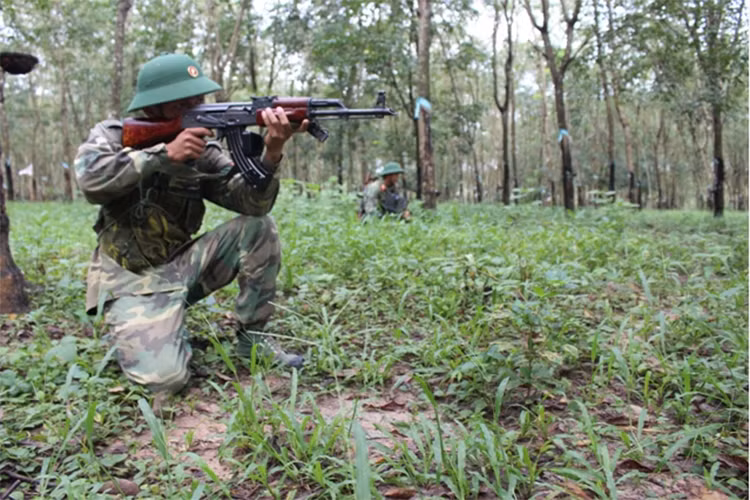 Mục tiêu vào tầm ngắm.
