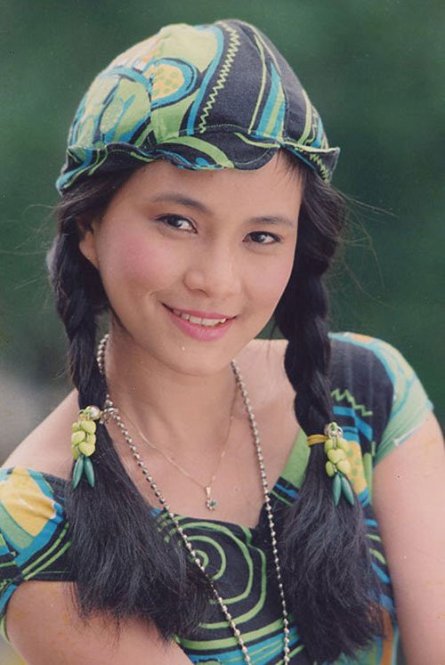 NSƯT Ngọc Hiệp bắt đầu sự nghiệp điện ảnh của mình cùng thời với các diễn viên Diễm Hương, Lý Hùng, Lê Tuấn Anh. Tuy nhiên, Cô gái xấu xí mới là bộ phim nổi tiếng nhất của cô.