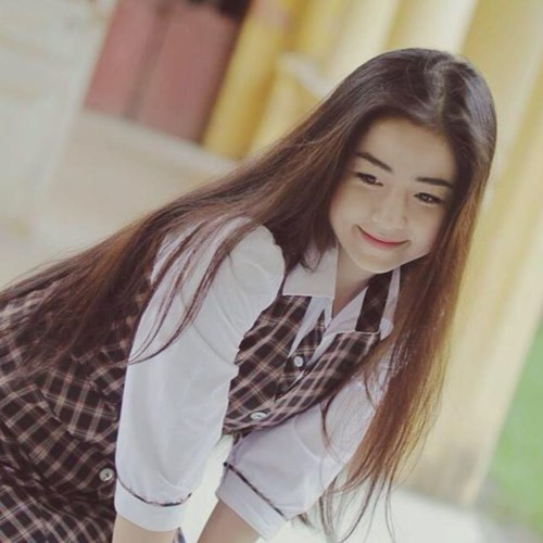 Theo tìm hiểu, vợ sắp cưới của Ba Duy tên thật là Nguyễn Nam Thương, sinh năm 1996, là sinh viên trường Đại học Sân khấu Điện ảnh, Hà Nội. Nam Thương là gương mặt không quá xa lạ với giới trẻ Việt, cô được biết đến với biệt danh hot girl Thanh Hóa, từng tham gia cuộc thi Miss Teen 2011 và gây ấn tượng mạnh bằng khuôn mặt rất barbie của mình.