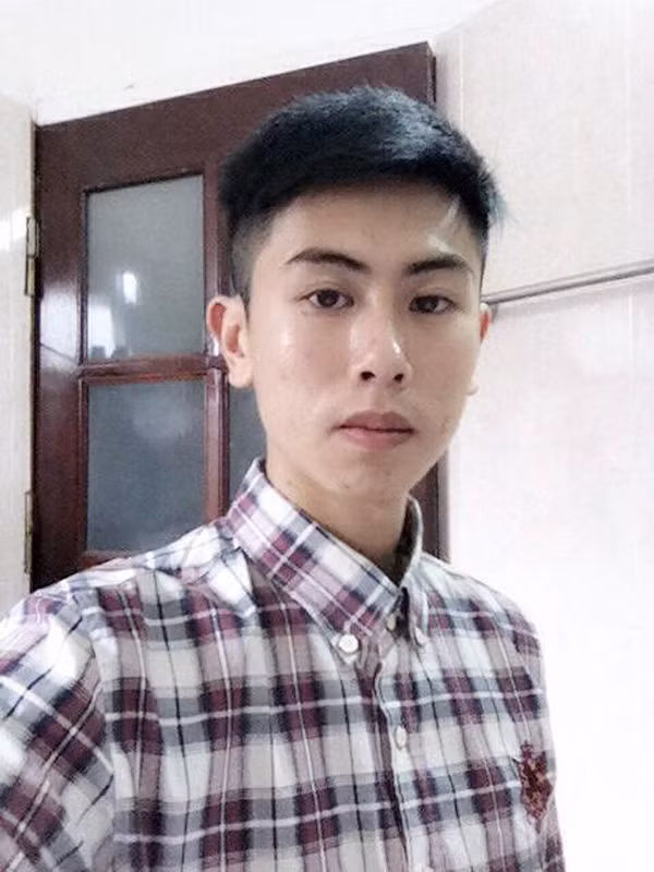 Được khen ngợi như một anh hùng, Đức Anh khiêm tốn và cho rằng tất cả những người đồng đội khác của anh, những người góp công dập tắt đám cháy, cứu người mắc kẹt đều đáng được vinh danh, khen ngợi. “Chỉ mong các anh thất nghiệp” là bình luận của dân mạng sau khi chứng kiến Đức Anh và lực lượng cứu hoả can trường, lăn xả vào trong vụ cháy kinh hoàng ở chung cư Xa La.