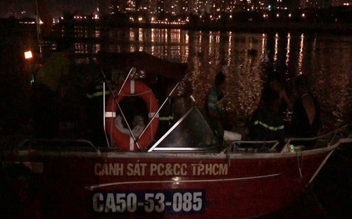 Chang trai tre de lai thu tuyet menh giua cau Sai Gon