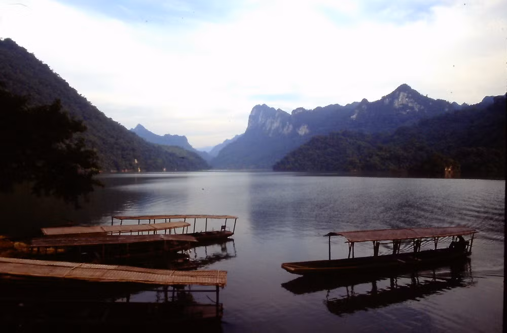 Bến thuyền của hồ Ba Bể.