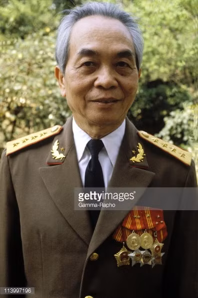 Đại tướng Võ Nguyên Giáp ở Hà Nội năm 1983.
